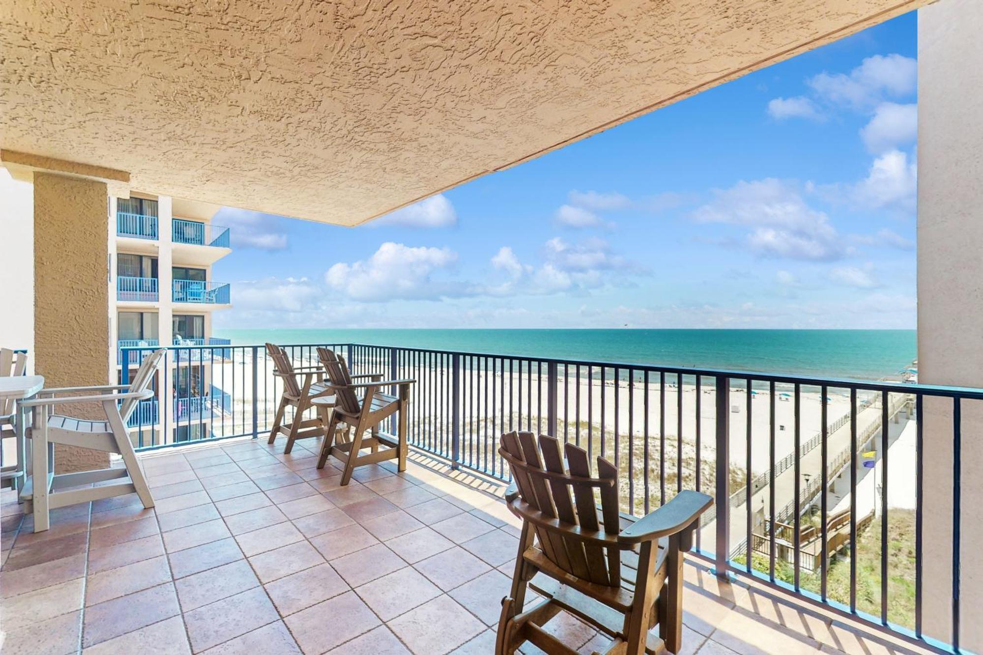 Four Seasons 501w Apartment *